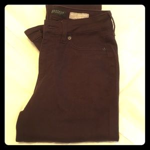 Aeropostale high waste burgundy jegging. Size 2R.